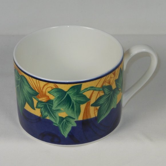 5 Victoria & Beale YVES 9034 flat tea cups - Picture 3 of 5